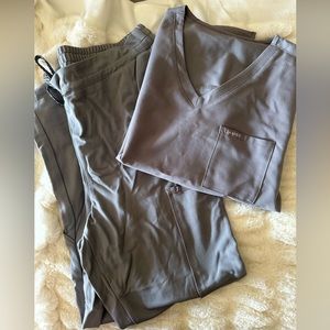 Women’s Jaanuu Scrub Set Gray XL